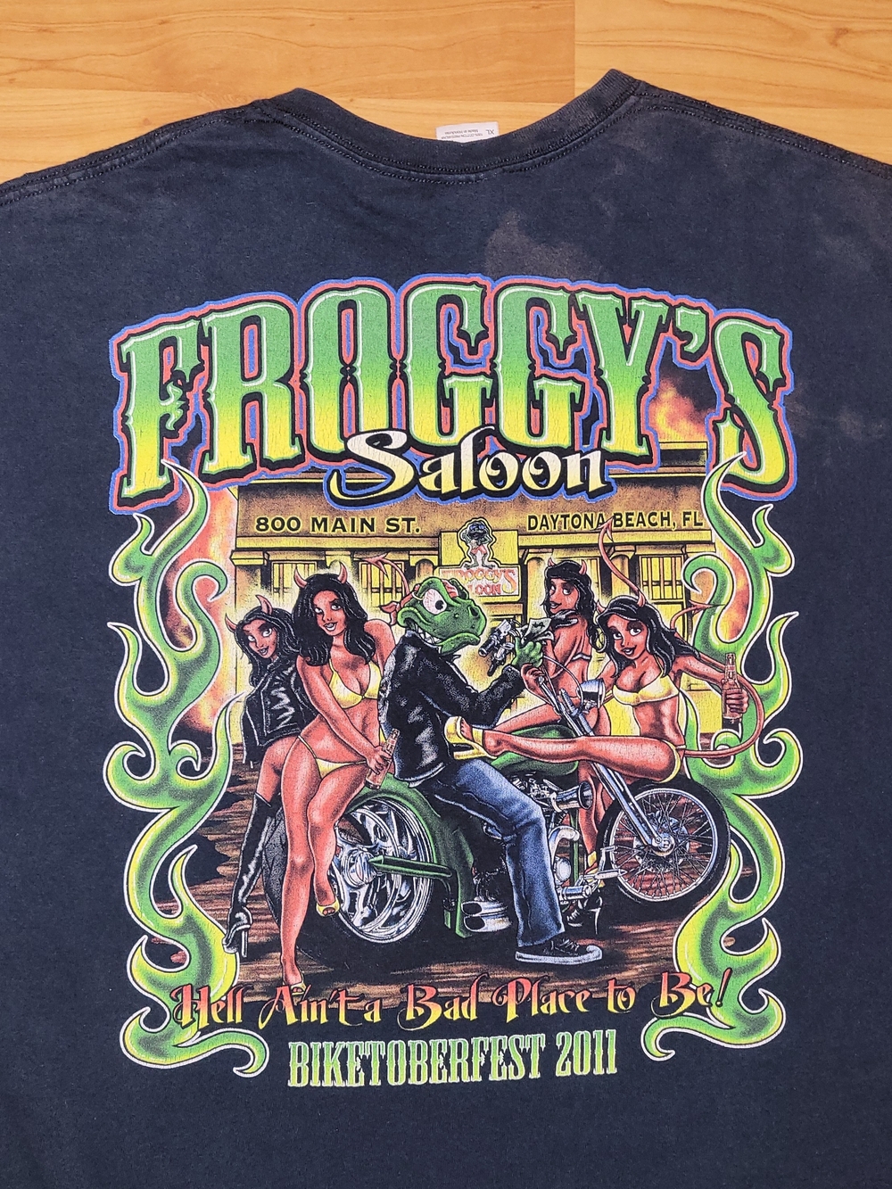 Froggy's Saloon Biketoberfest 2011 Biker THRASHED Gooner Black Neon Tee, XL